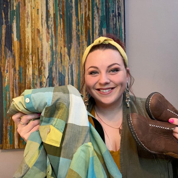 Welcome To My Poshmark Closet! - Picture 1 of 1